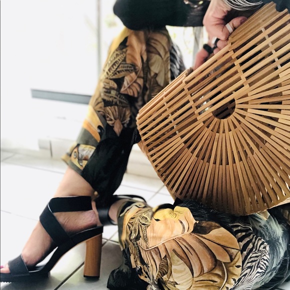 Cult Gaia Ark Small Bamboo Clutch - Picture 8 of 9